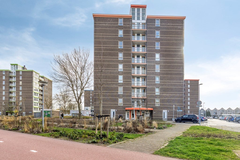 Appartement te koop: Messiaenplantsoen 102, Almere