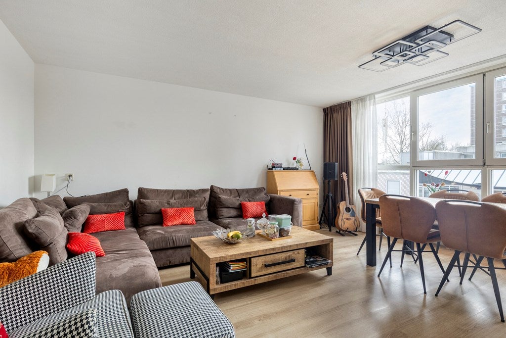 Appartement Messiaenplantsoen 102 in Almere