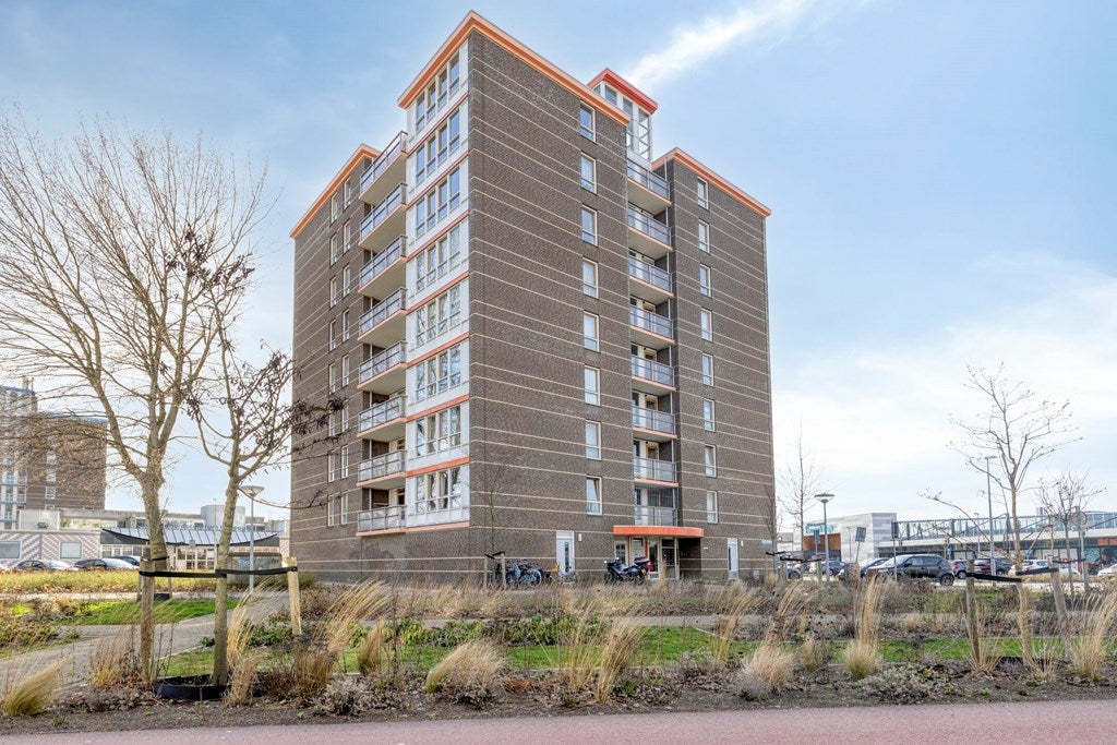 Appartement te koop: Messiaenplantsoen 102, Almere