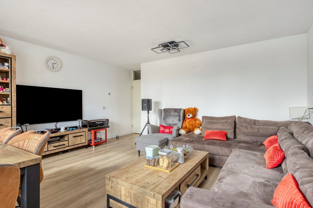 Appartement te koop: Messiaenplantsoen 102, Almere