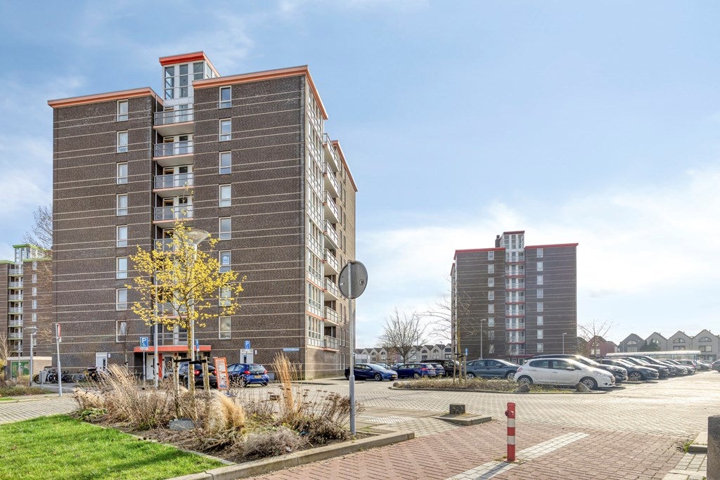 Appartement te koop: Messiaenplantsoen 102, Almere