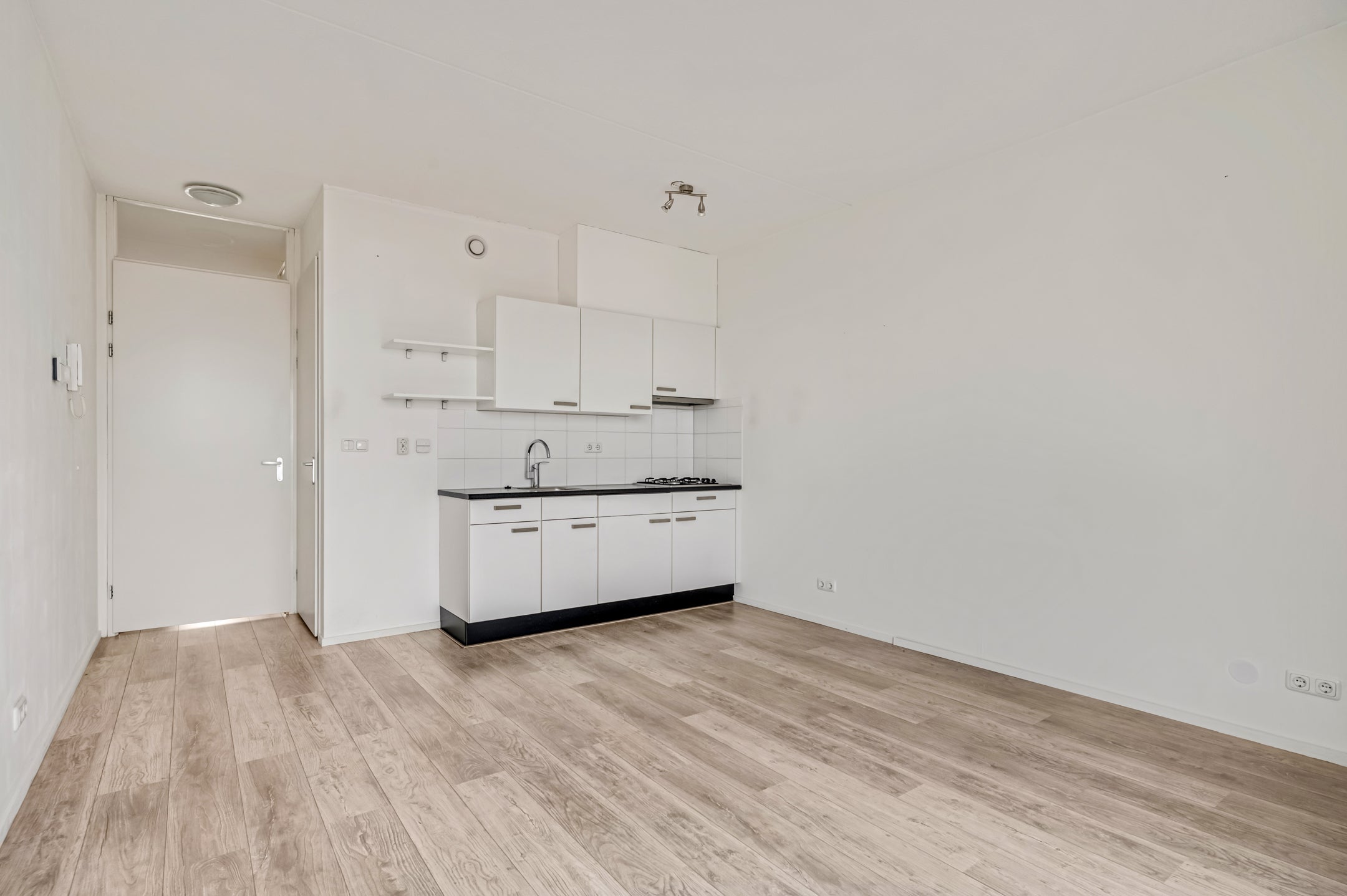 Studio te koop: Grotestraat 84B, Ede