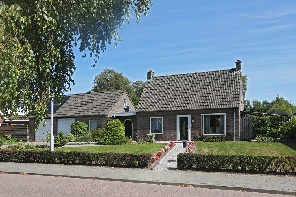 Vrijstaande woning te koop: Boskwei 71, Sweagerbosk
