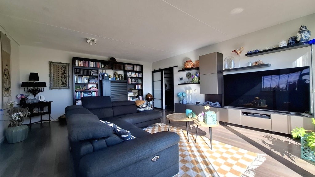 Woning te huur: Essenburg, Dordrecht