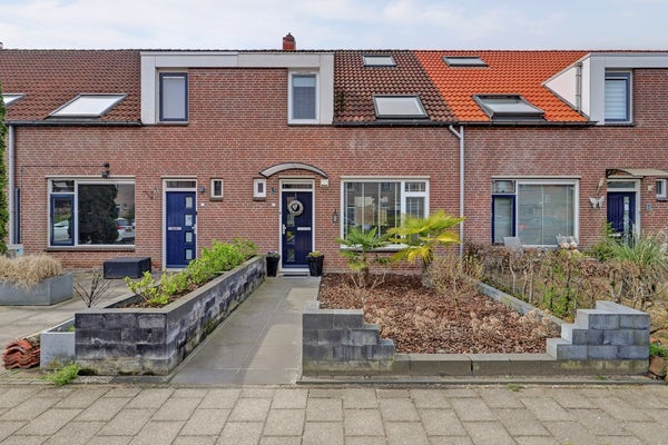 Huis Steenplaat 7 in Zeewolde