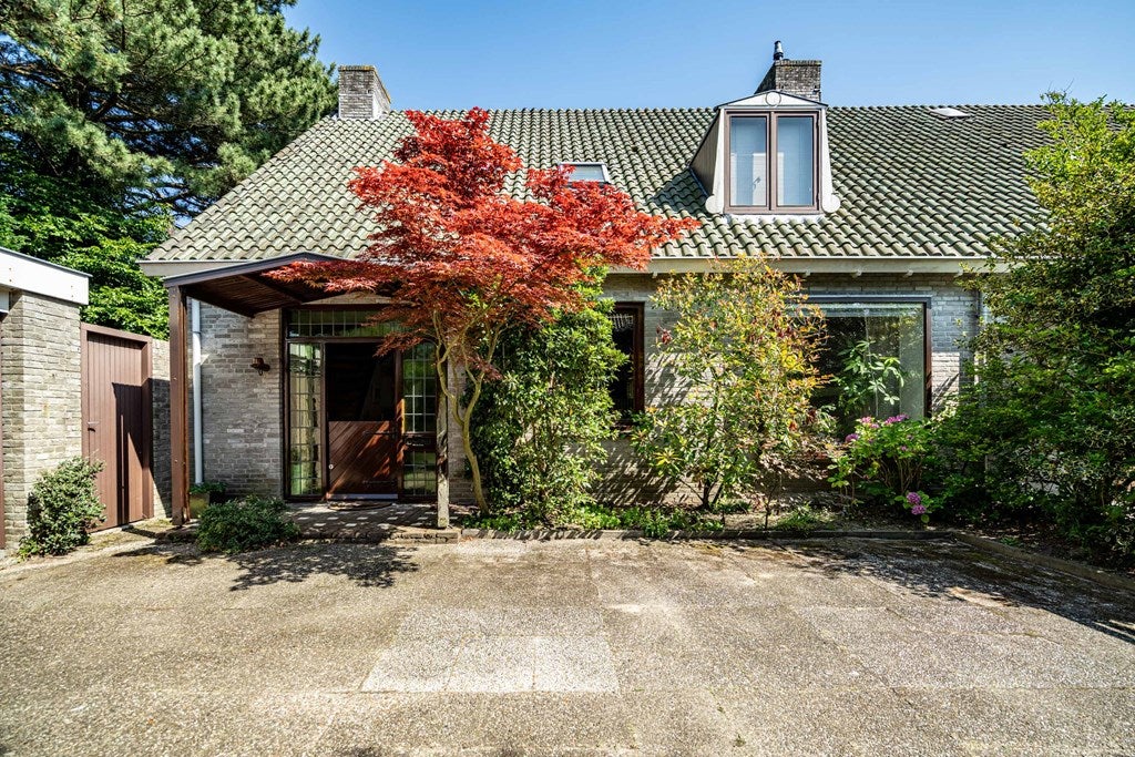 Huis Van Hamellaan 48 in Voorschoten