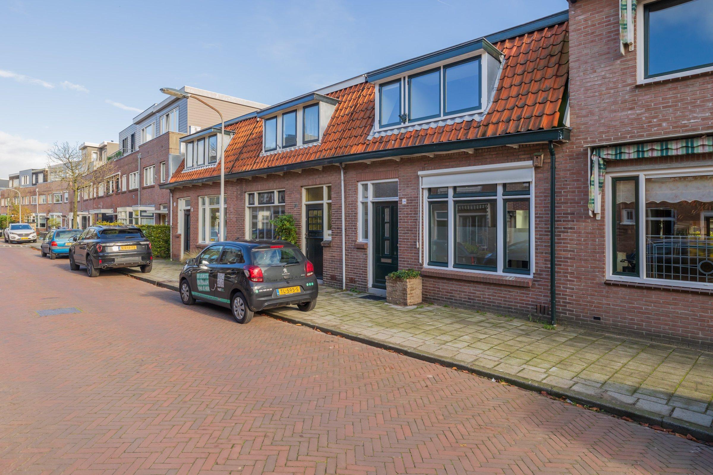 House Van 't Hoffstraat 18