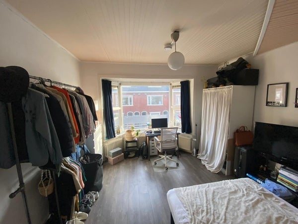 Kamer Van der Waalsstraat in Groningen