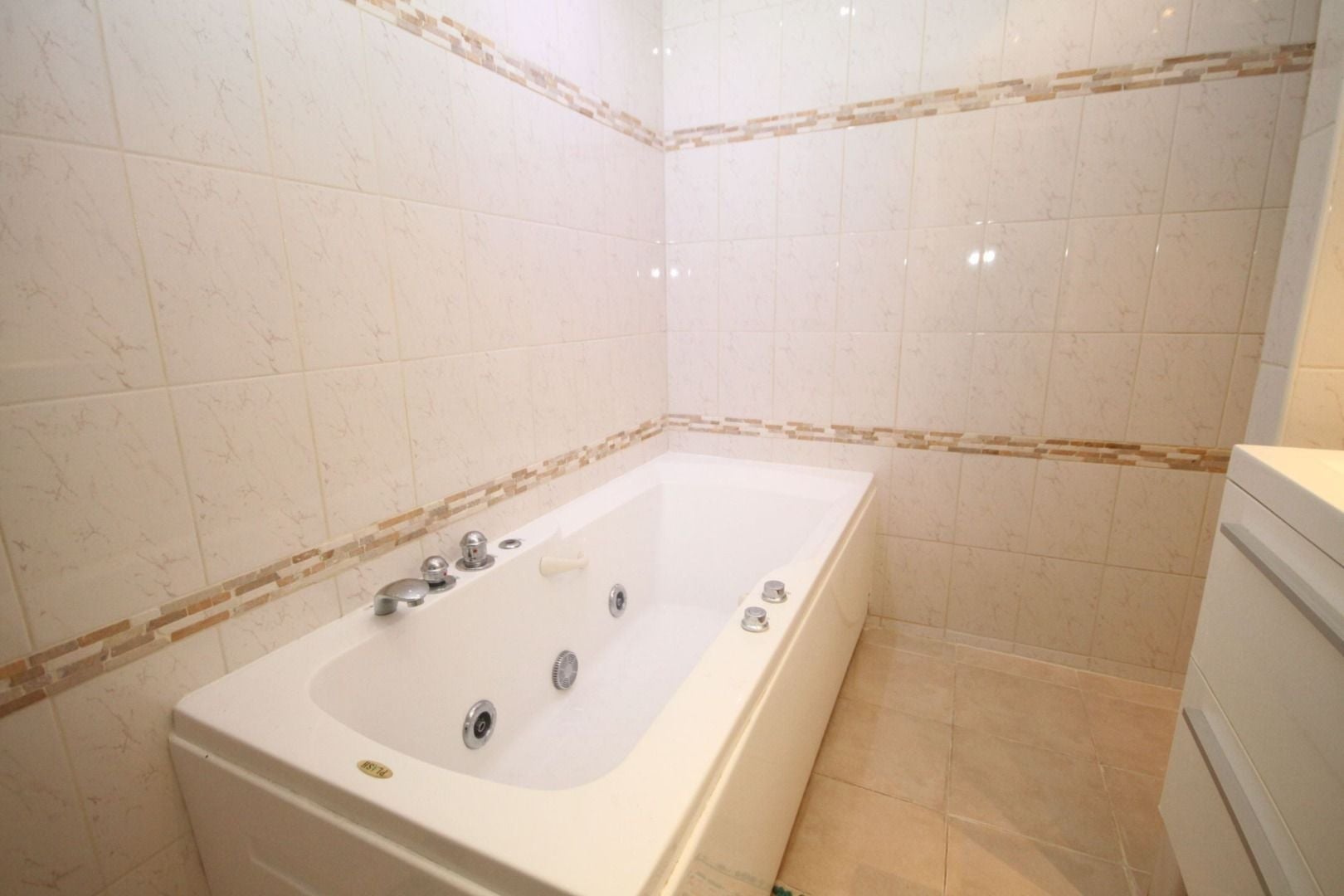 Woning te huur: Steenderenstraat, Amsterdam