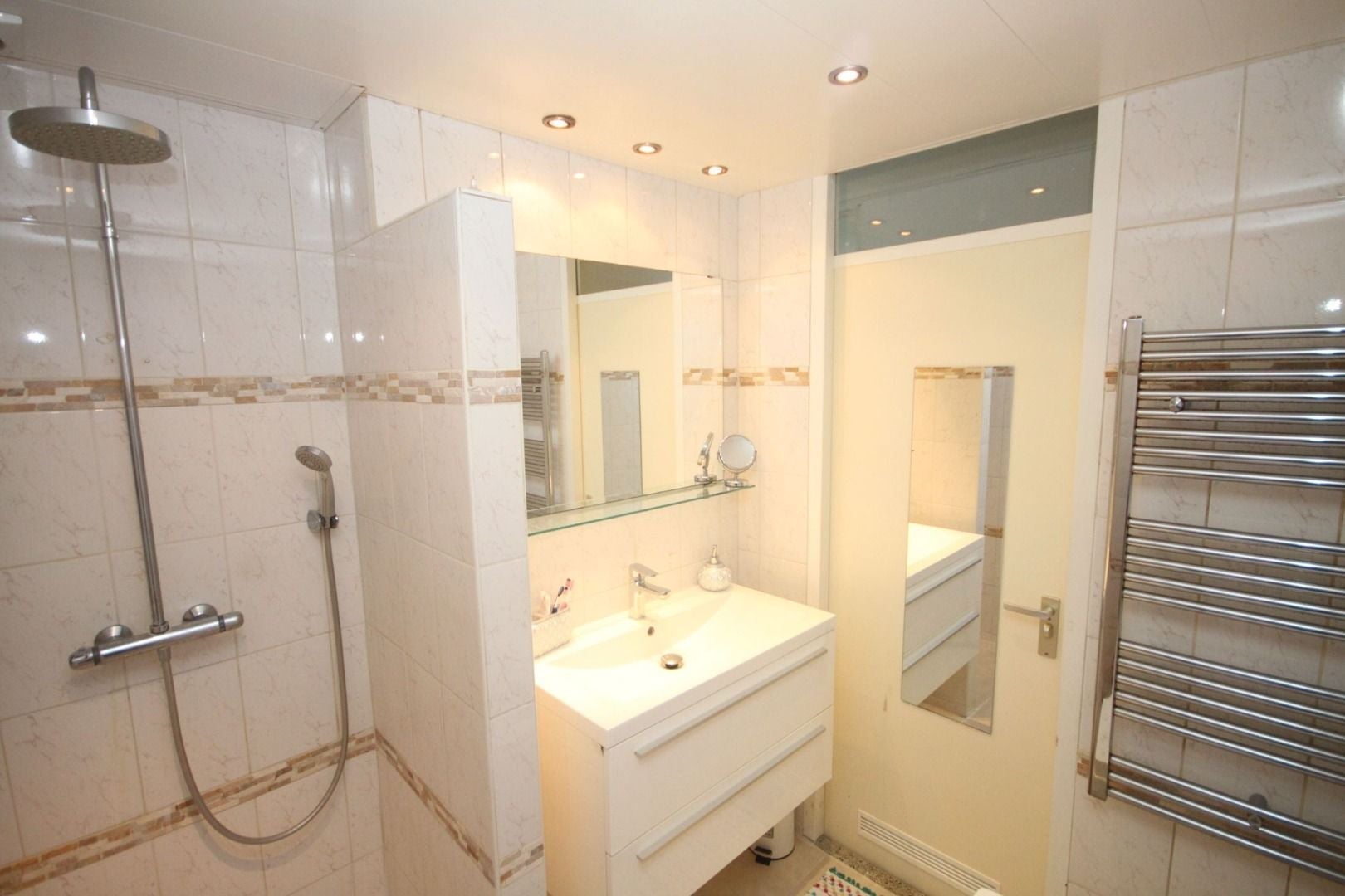 Woning te huur: Steenderenstraat, Amsterdam