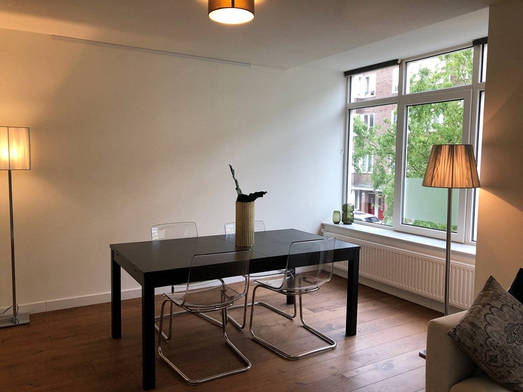 Woning te huur: Esmoreitstraat, Amsterdam