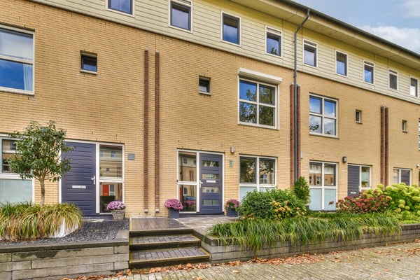 Huis te koop Sikkelstraat 65 in Nieuw-Vennep voor € 575.000