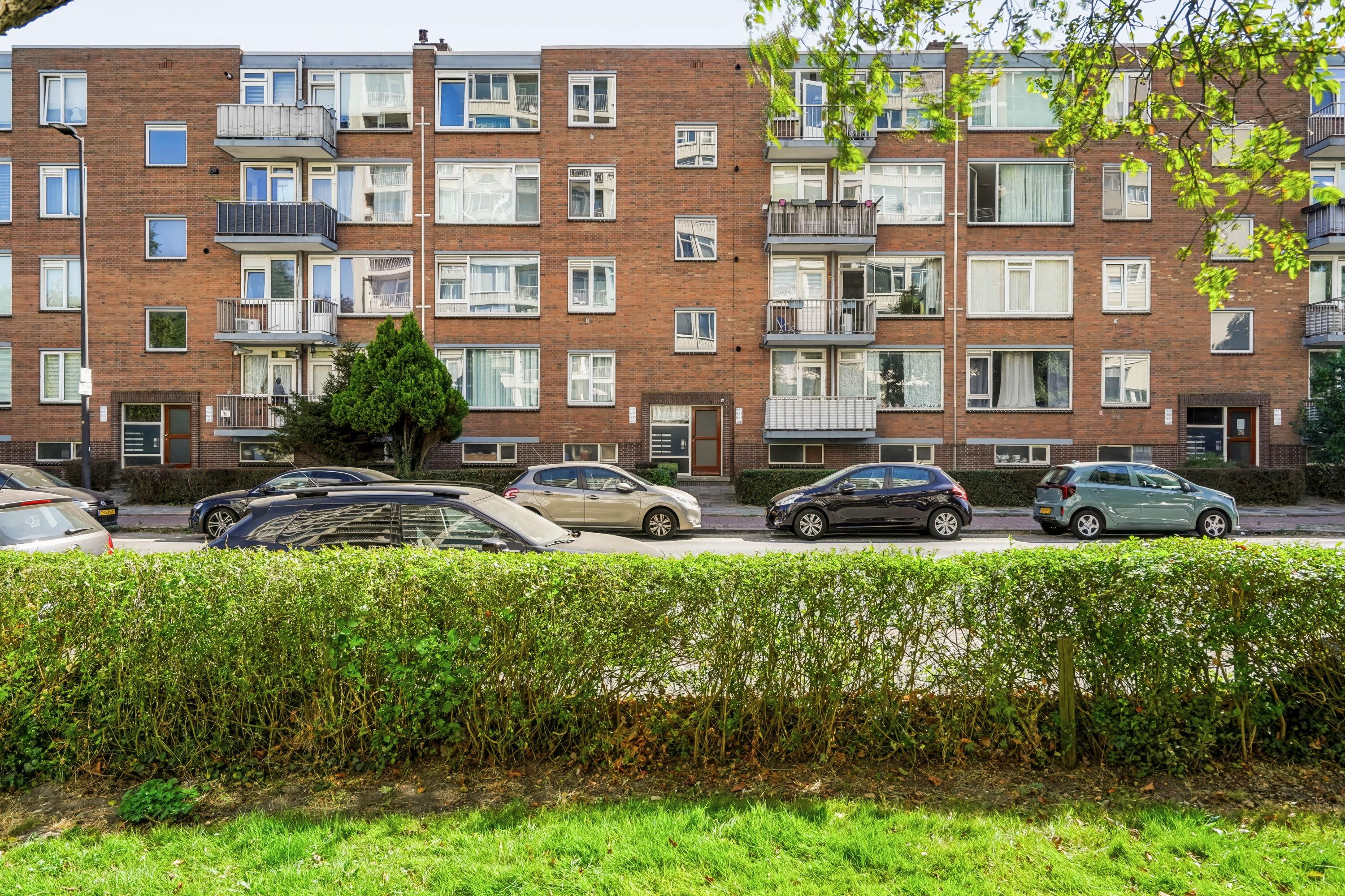 Appartement te koop: van Hogendorplaan 1639, Vlaardingen