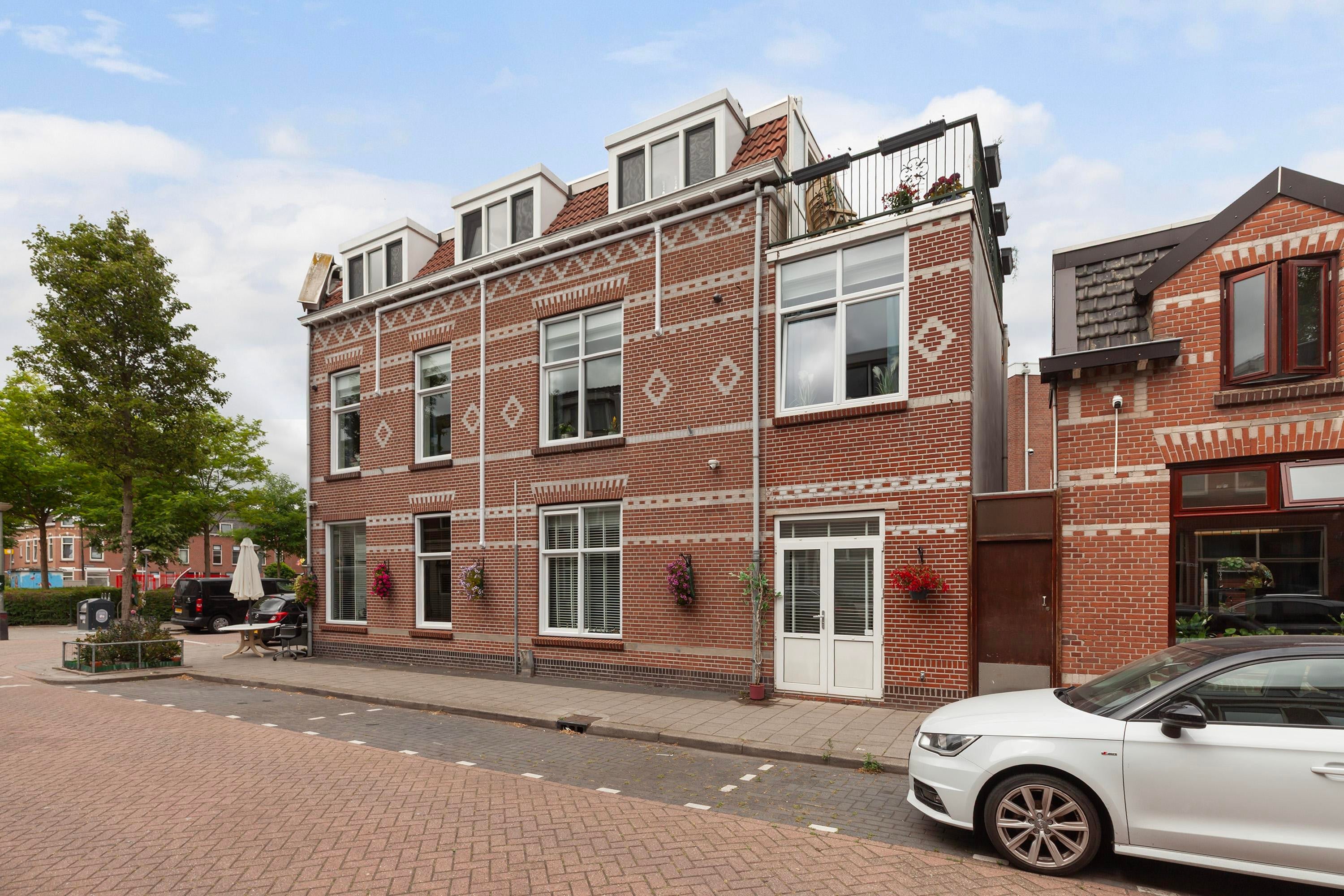 Woning te koop: Rozenburgerplein, Schiedam