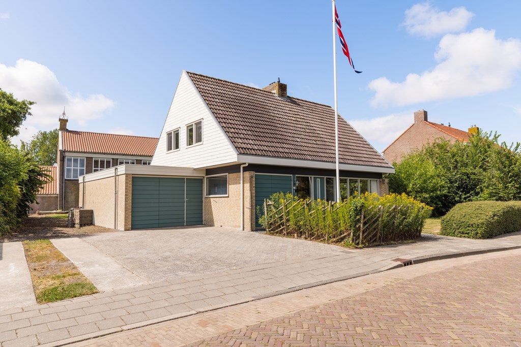 Huis Pibemalaan 28 in Pingjum