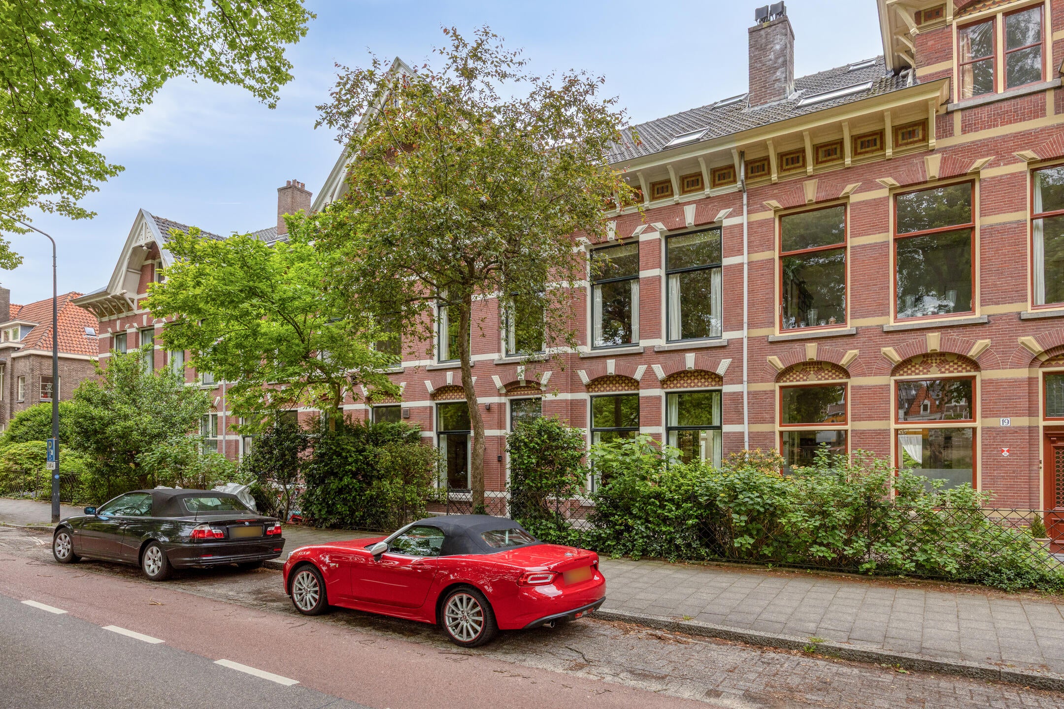 Huis Zoeterwoudsesingel 20 in Leiden