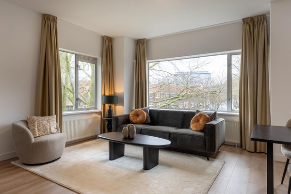 Flat Van Berwaerdeweg in Den Haag