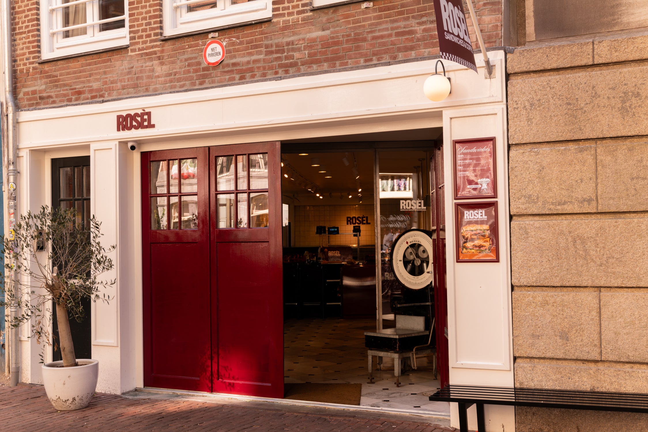 Studio te huur: Prins Hendrikkade 16A, Amsterdam