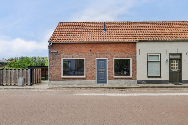 Spoorstraat 30 in Hooge Zwaluwe