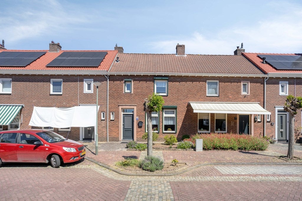 Huis Raadhuisstraat 26 in Maasbracht