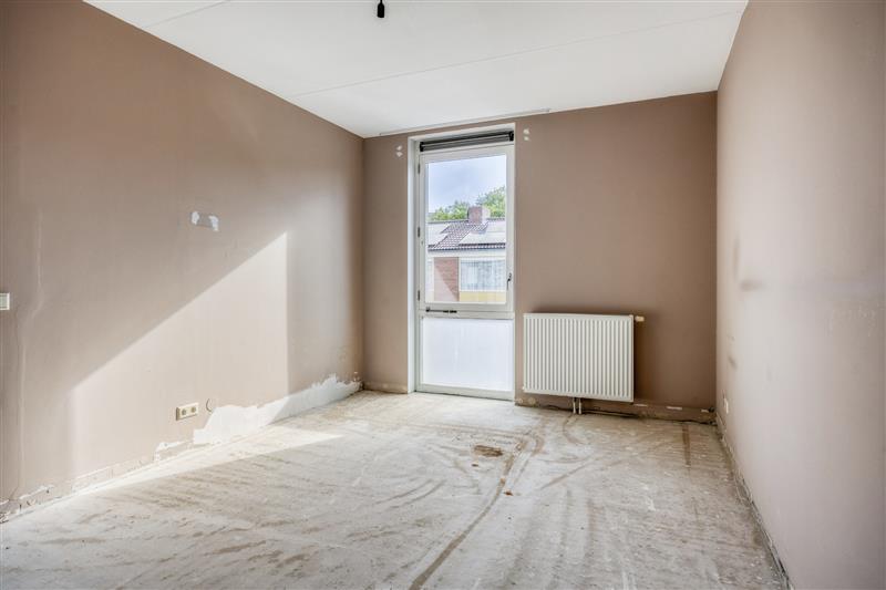 Tussenwoning te koop: Warschaustraat 18, Haarlem