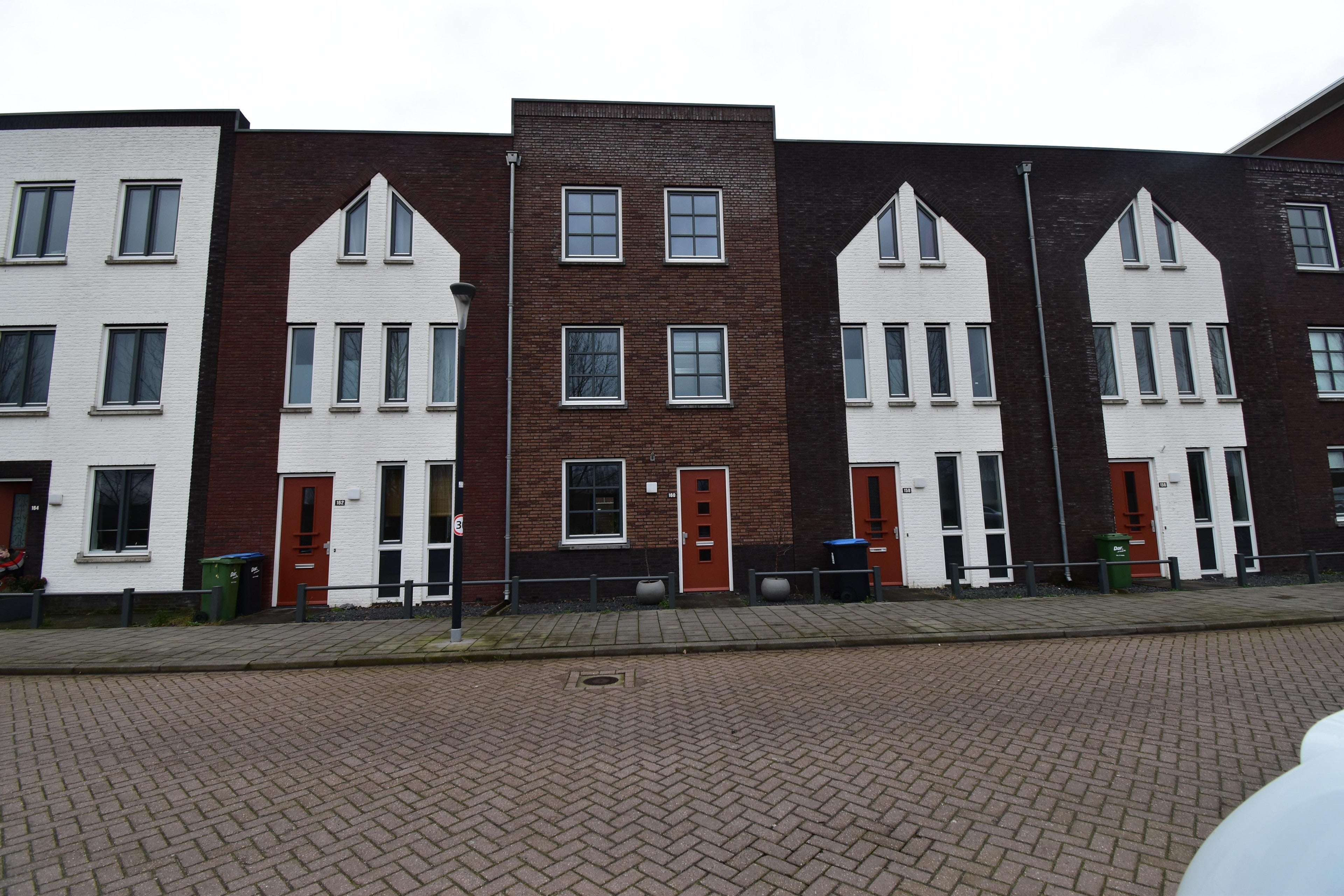Huis Edith Piafstraat in Lent