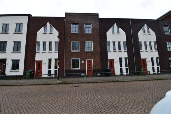 House Edith Piafstraat in Lent