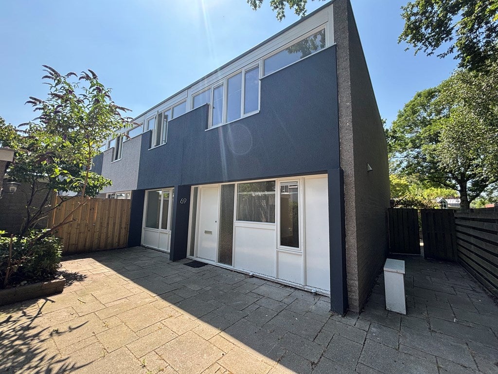 Hoekwoning te koop: Pallasstraat 69, Emmeloord