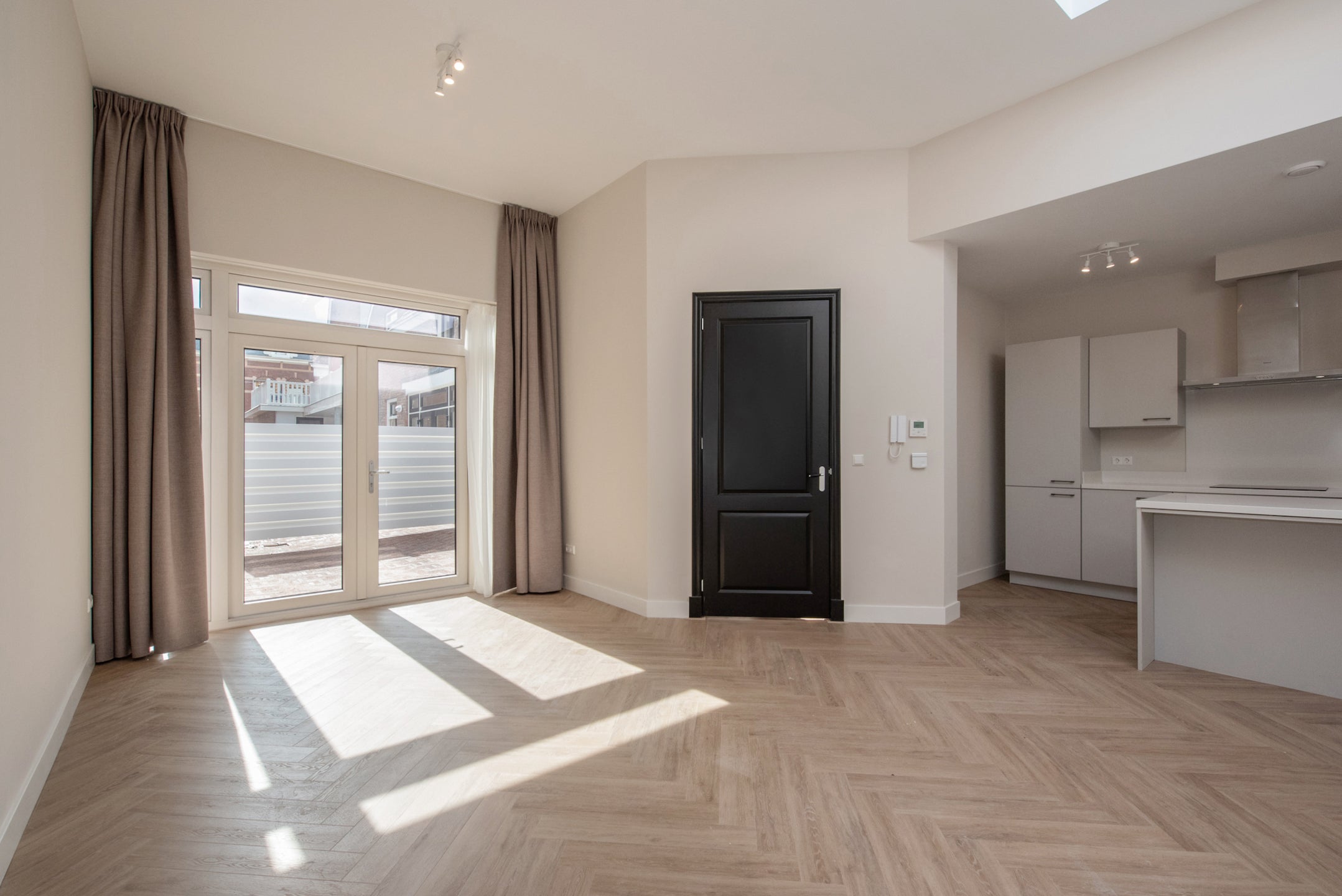 Appartement Dirk Hoogenraadstraat 92 D in 's-Gravenhage