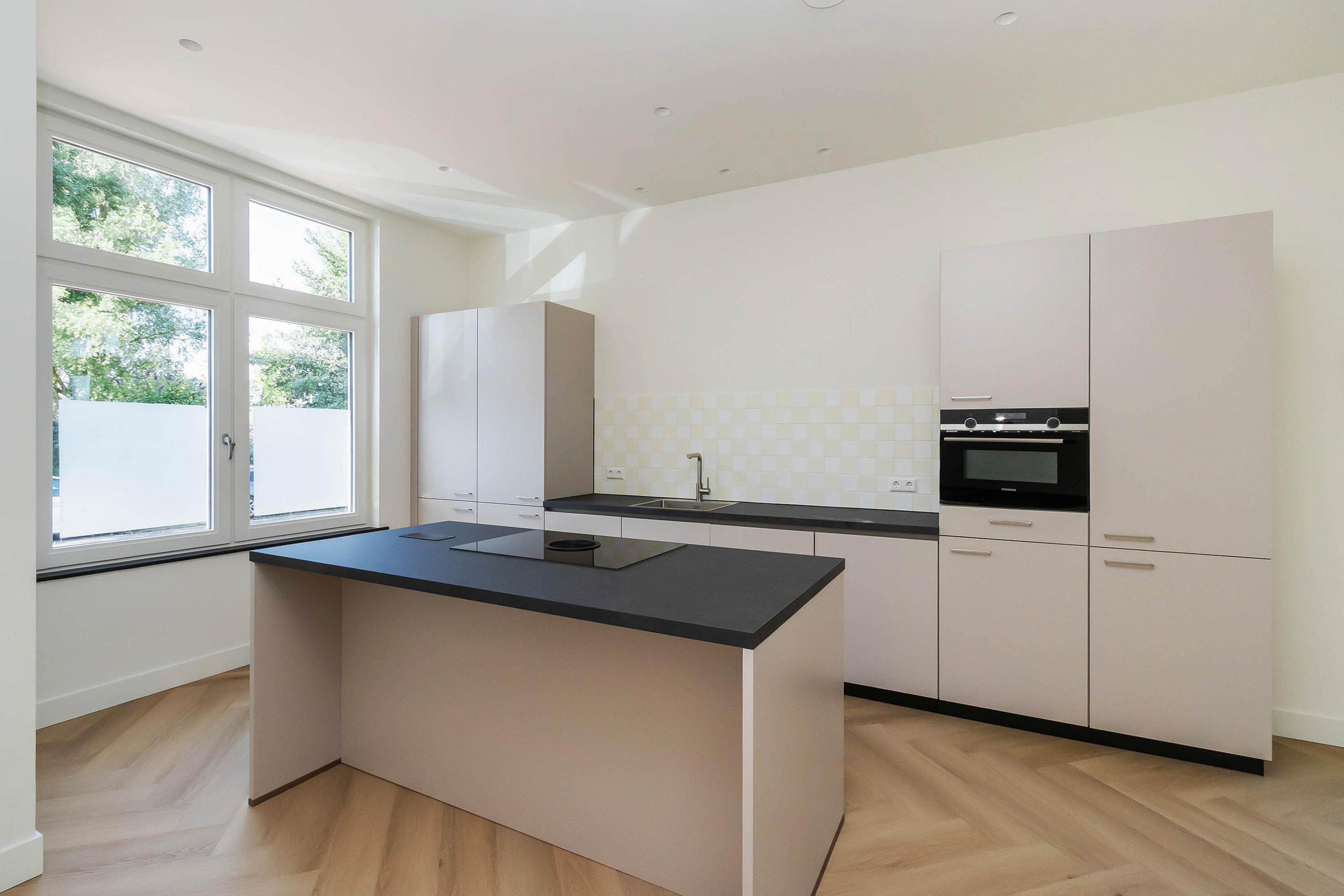 Tussenwoning te huur: Beresteinseweg 4, Hilversum