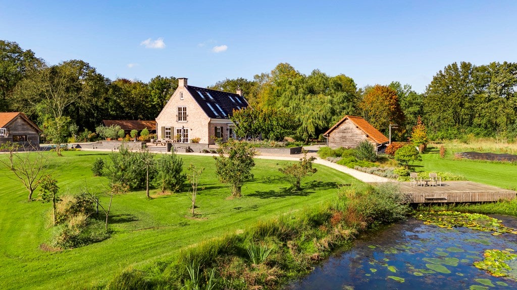 Vrijstaande woning te koop: Kruispeelweg 17, Weert