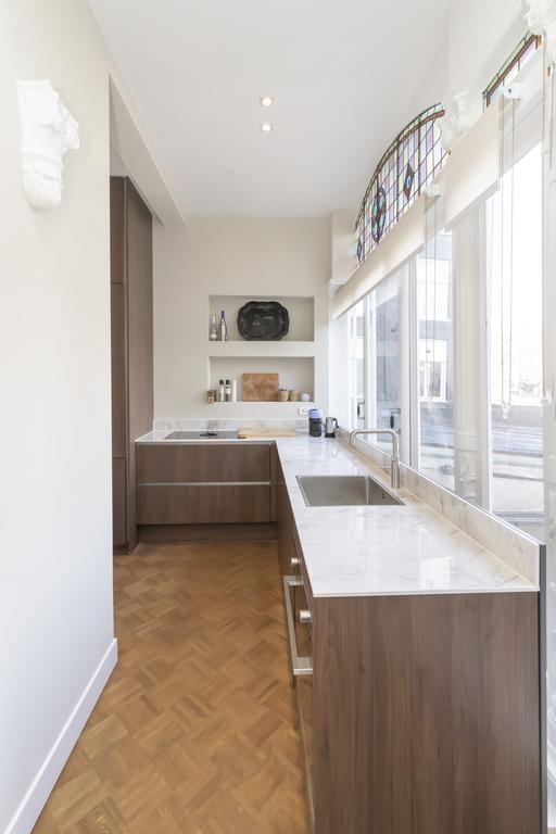 Tussenwoning te huur: Weteringschans 77, Amsterdam