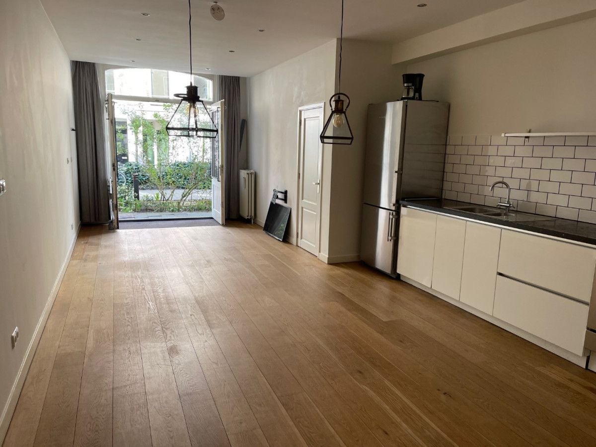 Woning te huur: Saenredamstraat, Amsterdam