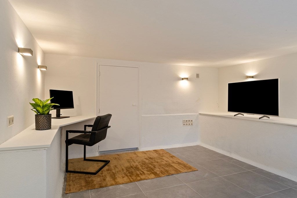 Tussenwoning te koop: Gaspeldoornlaan 1A, Valkenswaard