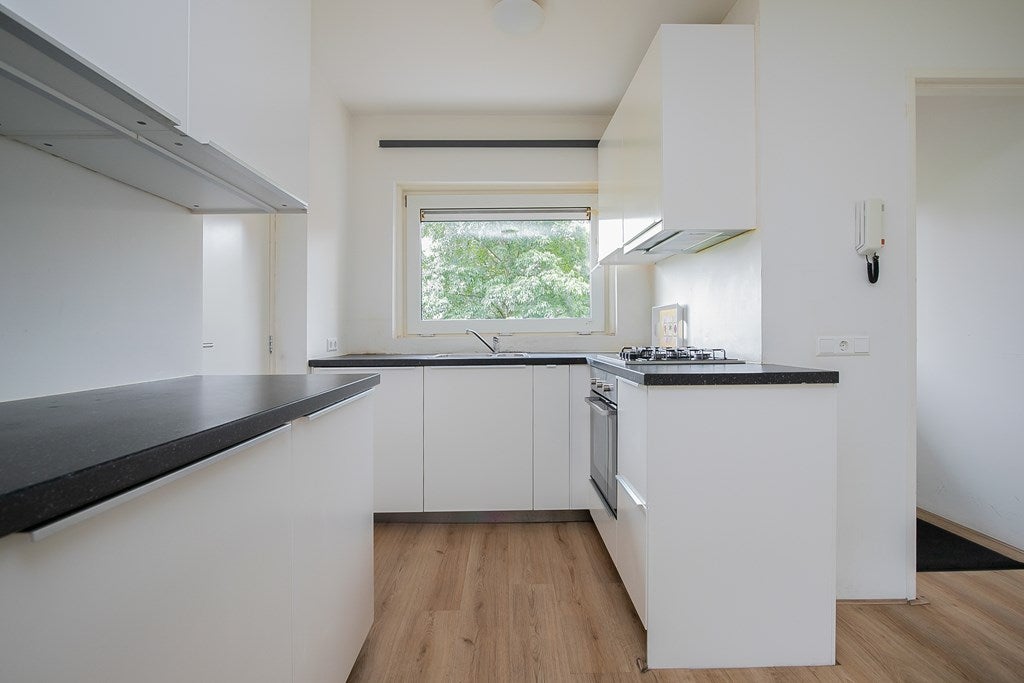 Te huur Appartement Mr. G. Groen van Prinstererlaan in Amstelveen