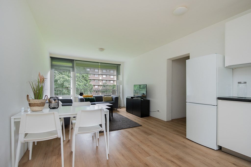 Te huur Appartement Mr. G. Groen van Prinstererlaan in Amstelveen