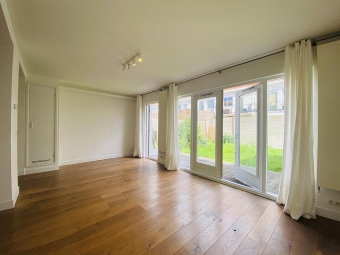 Te huur: Appartement Ockenburghstraat 56 A in Den Haag