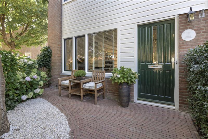 Hoekwoning te koop: Korenstraat 111, Purmerend