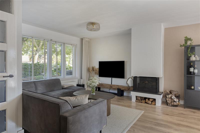 Hoekwoning te koop: Korenstraat 111, Purmerend