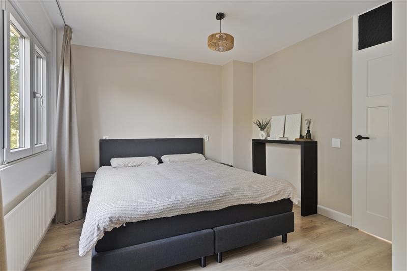 Hoekwoning te koop: Korenstraat 111, Purmerend