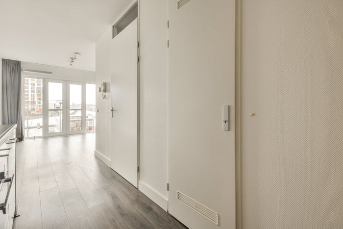 Te huur: Appartement Waldorpstraat 1362 in Den Haag