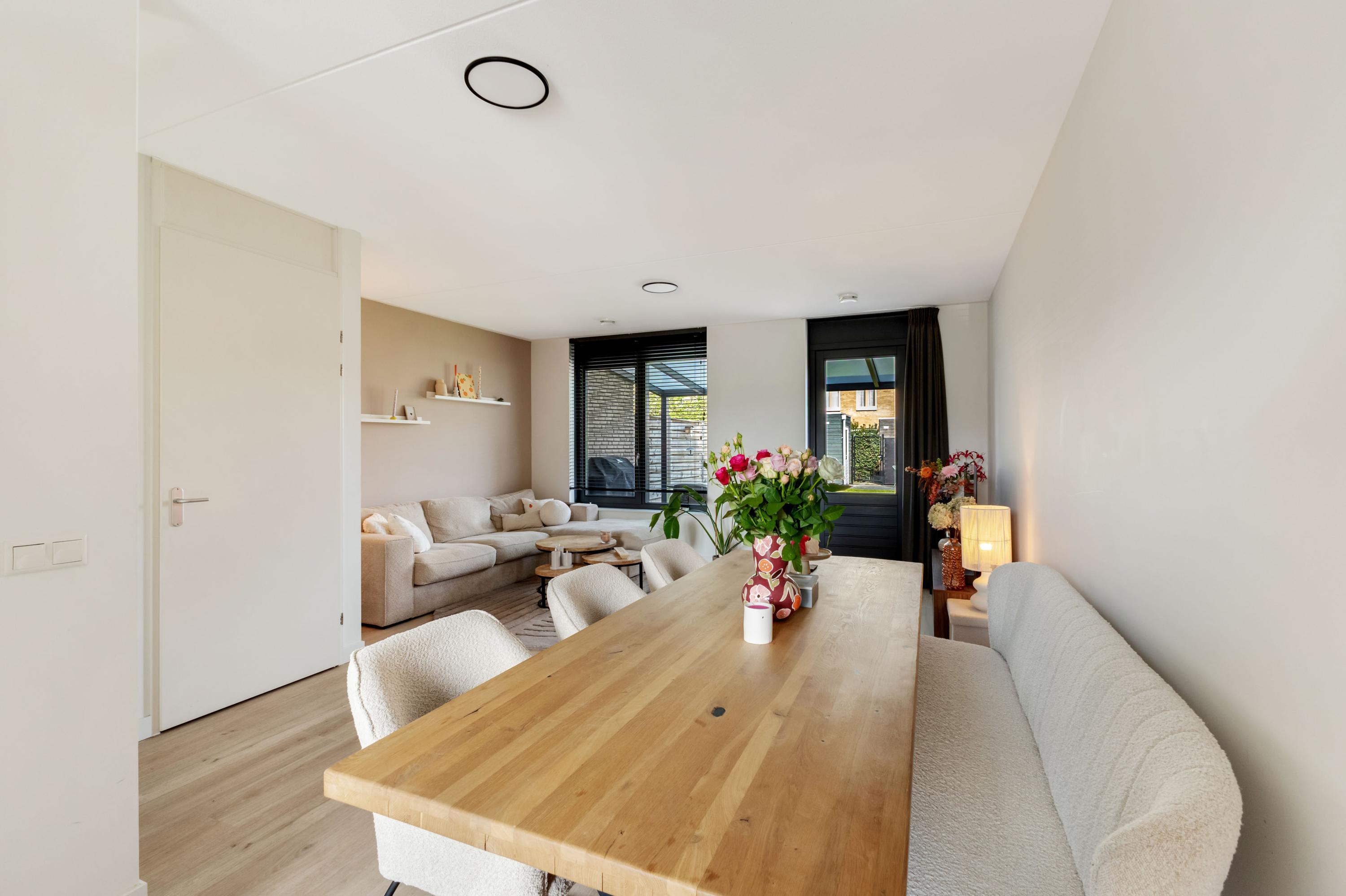 Twee-onder-één-kap te huur: Roskam 72, Veldhoven