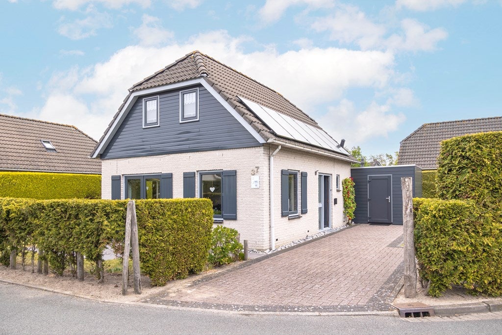 Huis Noordzeepark-Grevelingen 37 in Ouddorp