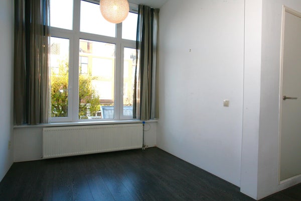 Appartement Van Loostraat in Den Haag