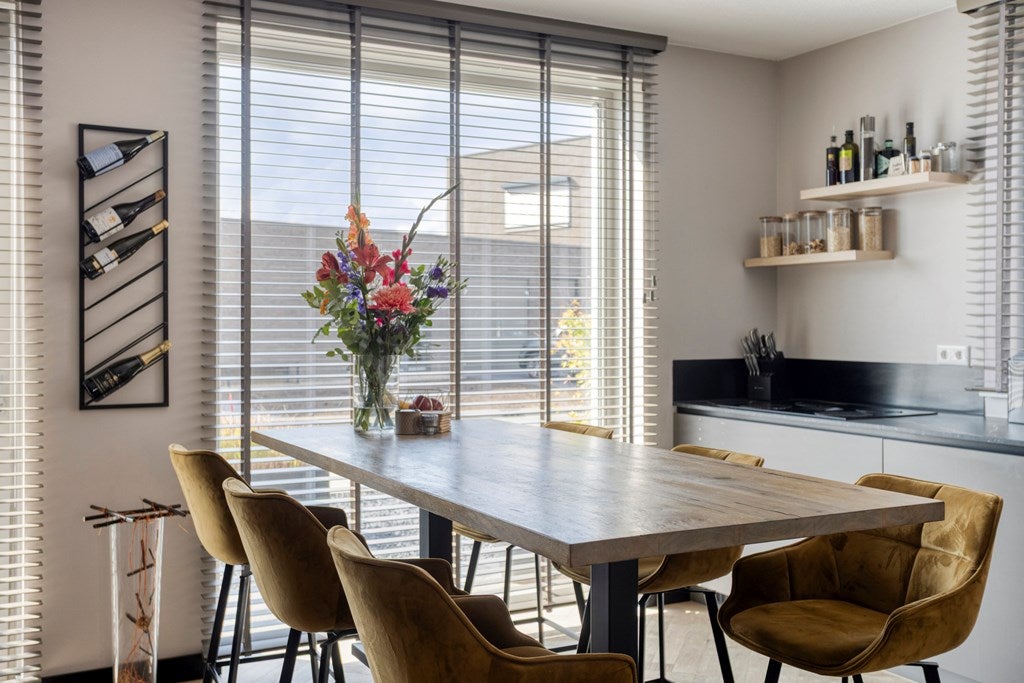 Tussenwoning te koop: Aan het Stichelen 4, Roermond