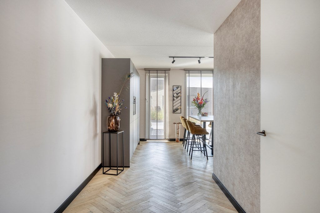 Tussenwoning te koop: Aan het Stichelen 4, Roermond