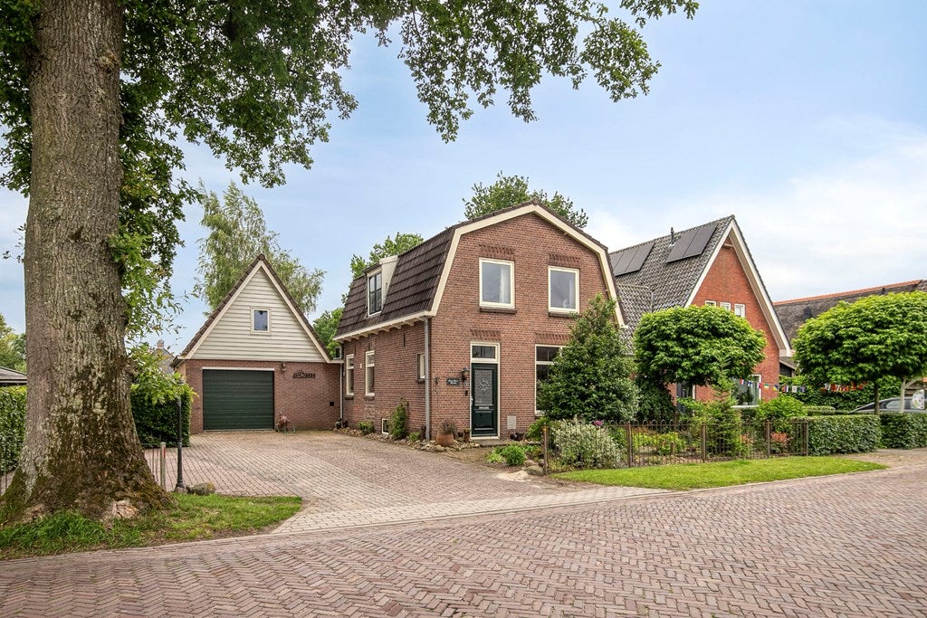 Huis Dorpsstraat 32 in Nijeveen