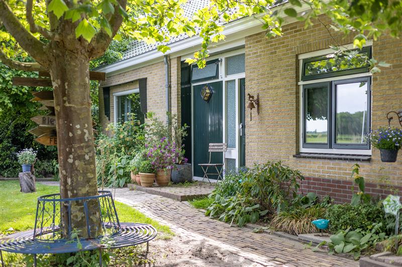 Vrijstaande woning te koop: Axwijk 14, Middelie