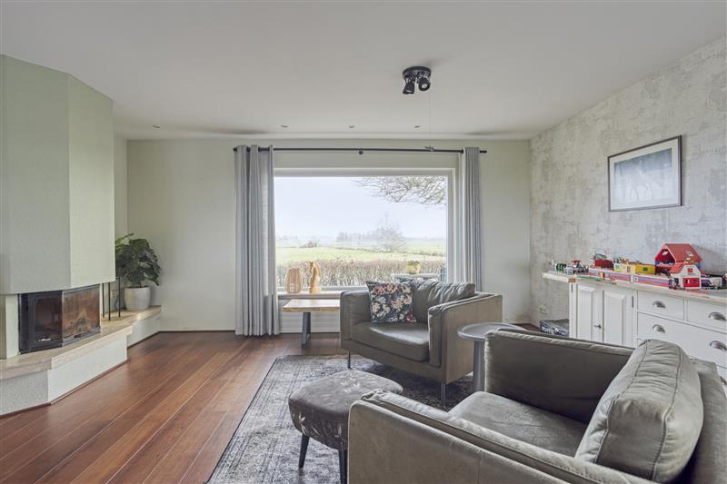Vrijstaande woning te koop: Axwijk 14, Middelie