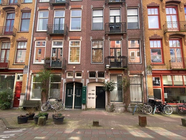 Flat Vrolikstraat in Amsterdam
